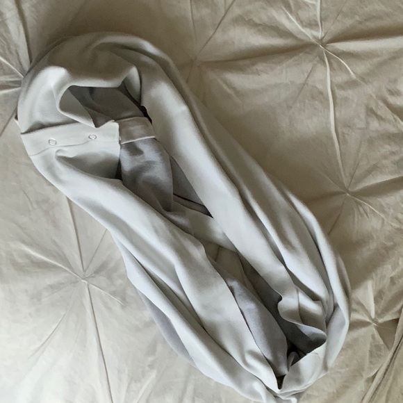 SCARF/WRAP - Picture 5 of 5